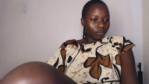 Snapshot of mellanin_pretty_ chatting on 01-18-25, 05:52 . online show from 01-18-25, 05:52