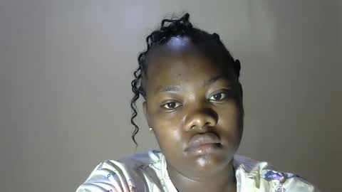 Snapshot of mellcy chatting on 01-20-25, 02:11 mell online show from 01-20-25, 02:11