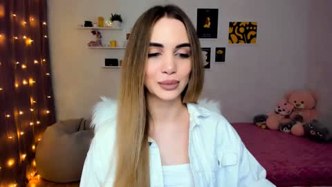 Tessa online show from 12-15-24, 08:58