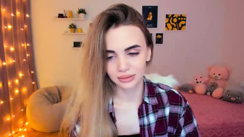 Tessa online show from 01-17-25, 09:39