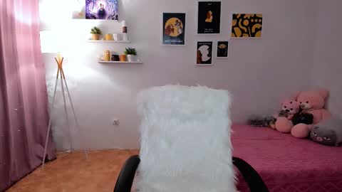 Tessa online show from 02-27-25, 12:32