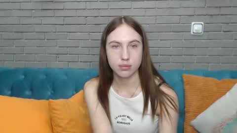 Snapshot of mellingi chatting on 09-12-25, 05:29 mellingi online show from 09-12-25, 05:29