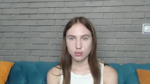 Snapshot of mellingi chatting on 09-13-25, 05:07 mellingi online show from 09-13-25, 05:07