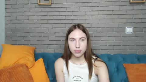 Snapshot of mellingi chatting on 09-21-25, 05:31 mellingi online show from 09-21-25, 05:31