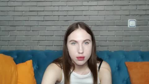 Snapshot of mellingi chatting on 09-22-25, 05:42 mellingi online show from 09-22-25, 05:42