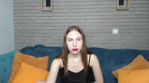 Snapshot of mellingi chatting on 10-06-25, 04:54 mellingi online show from 10-06-25, 04:54