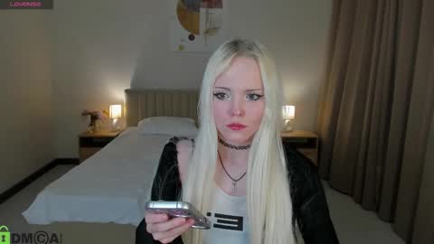 Mellisa Louis online show from 02-17-26, 04:09