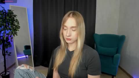 mellisadream online show from 10-14-25, 05:30