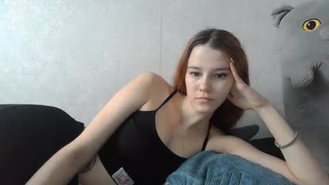 Snapshot of mellisamaxwell chatting on 03-12-25, 10:16 Mellisa online show from 03-12-25, 10:16