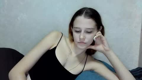 Snapshot of mellisamaxwell chatting on 09-11-25, 05:13 Mellisa online show from 09-11-25, 05:13