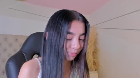 Snapshot of mellove_ chatting on 05-22-26, 10:04 Mel online show from 05-22-26, 10:04