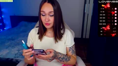 Mel online show from 09-27-25, 06:02