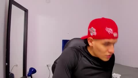 Snapshot of mellow_cole chatting on 11-04-25, 10:42 Mellow Baby online show from 11-04-25, 10:42