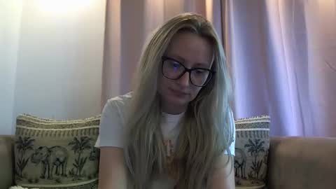 Melly online show from 05-29-26, 07:17