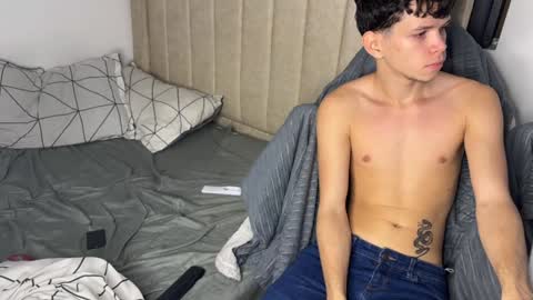 Melo online show from 12-25-24, 12:16