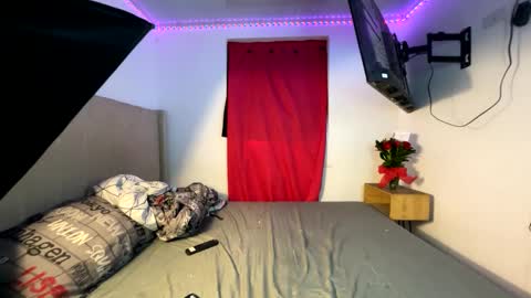 Melo online show from 09-17-25, 09:27