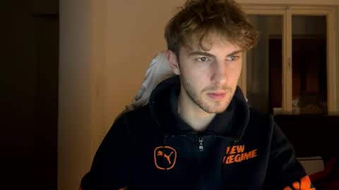 Snapshot of melodicass chatting on 12-07-24, 02:31 Melodicass online show from 12-07-24, 02:31