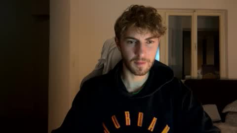 Snapshot of melodicass chatting on 12-20-24, 02:41 Melodicass online show from 12-20-24, 02:41