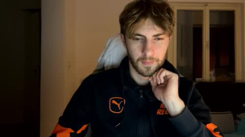 Snapshot of melodicass chatting on 12-22-24, 03:11 Melodicass online show from 12-22-24, 03:11