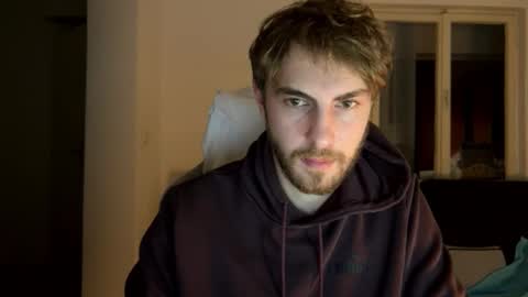 Snapshot of melodicass chatting on 12-27-24, 04:58 Melodicass online show from 12-27-24, 04:58