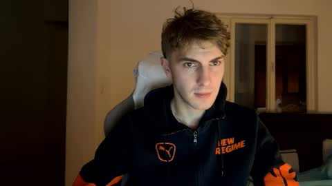 Snapshot of melodicass chatting on 12-29-24, 08:26 Melodicass online show from 12-29-24, 08:26