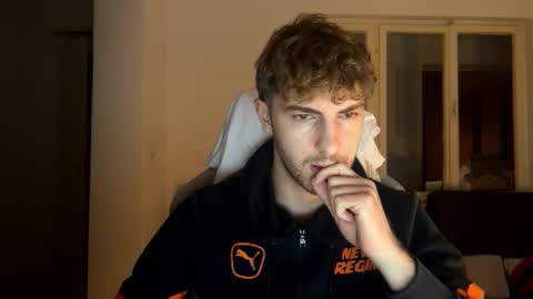 Snapshot of melodicass chatting on 01-09-25, 12:14 Melodicass online show from 01-09-25, 12:14