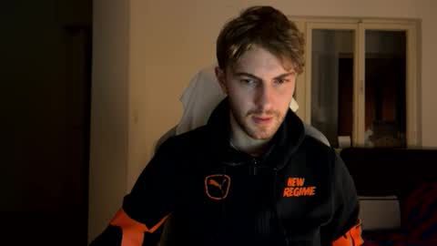 Snapshot of melodicass chatting on 01-14-25, 02:29 Melodicass online show from 01-14-25, 02:29