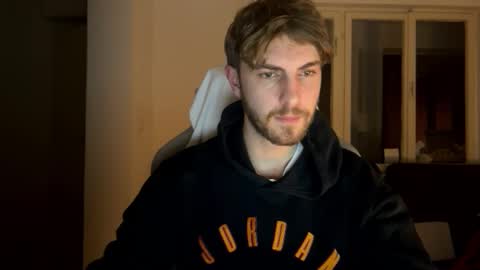 Snapshot of melodicass chatting on 01-26-25, 02:45 Melodicass online show from 01-26-25, 02:45