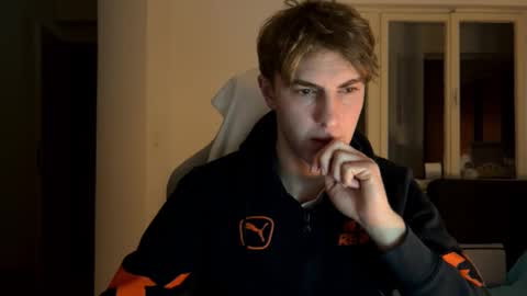 Snapshot of melodicass chatting on 01-29-25, 02:30 Melodicass online show from 01-29-25, 02:30