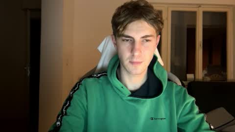 Snapshot of melodicass chatting on 01-31-25, 03:20 Melodicass online show from 01-31-25, 03:20