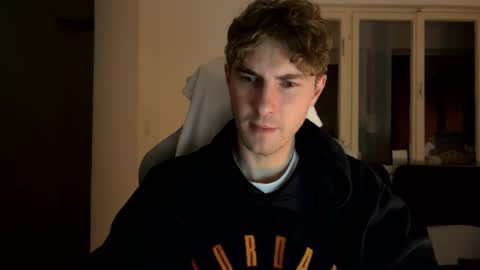 Snapshot of melodicass chatting on 02-01-25, 11:48 Melodicass online show from 02-01-25, 11:48