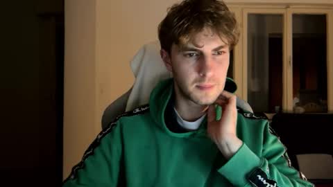 Snapshot of melodicass chatting on 02-04-25, 04:05 Melodicass online show from 02-04-25, 04:05