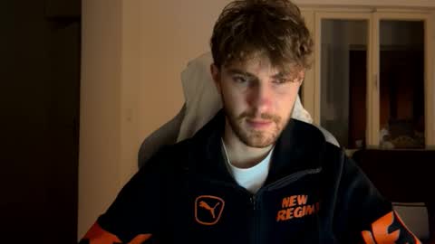 Snapshot of melodicass chatting on 02-22-25, 02:06 Melodicass online show from 02-22-25, 02:06