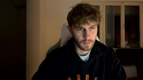 Snapshot of melodicass chatting on 02-24-25, 09:31 Melodicass online show from 02-24-25, 09:31