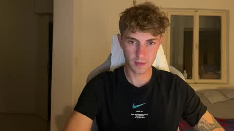 Snapshot of melodicass chatting on 09-09-25, 11:48 Melodicass online show from 09-09-25, 11:48