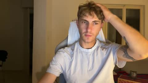 Snapshot of melodicass chatting on 09-11-25, 08:42 Melodicass online show from 09-11-25, 08:42