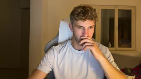 Snapshot of melodicass chatting on 09-16-25, 10:55 Melodicass online show from 09-16-25, 10:55