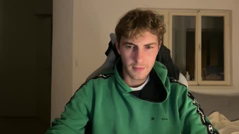 Snapshot of melodicass chatting on 11-04-25, 11:15 Melodicass online show from 11-04-25, 11:15