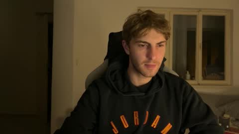 Snapshot of melodicass chatting on 11-09-25, 10:52 Melodicass online show from 11-09-25, 10:52