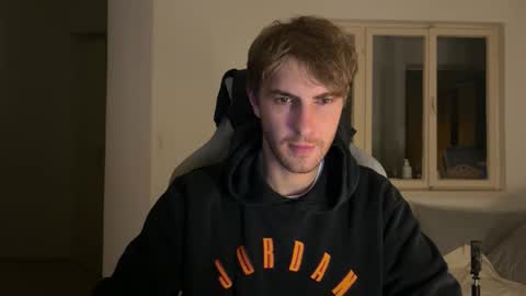 Snapshot of melodicass chatting on 11-11-25, 11:27 Melodicass online show from 11-11-25, 11:27