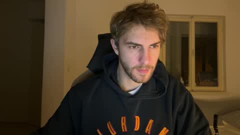 Snapshot of melodicass chatting on 11-24-25, 11:15 Melodicass online show from 11-24-25, 11:15