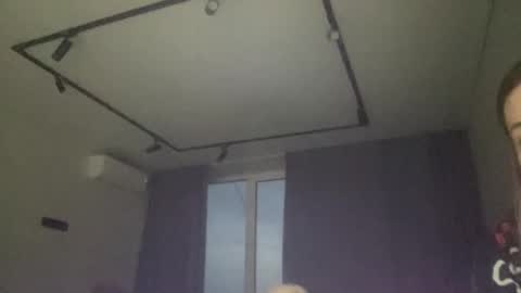 Snapshot of melodie_sweet chatting on 10-18-25, 03:24 Melodie online show from 10-18-25, 03:24