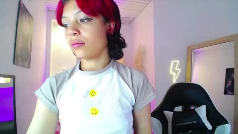 Snapshot of melody701583as chatting on 05-21-26, 02:13 melody701583as online show from 05-21-26, 02:13