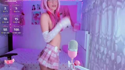 Snapshot of melody_e00 chatting on 08-09-26, 12:23 Elizabeth online show from 08-09-26, 12:23