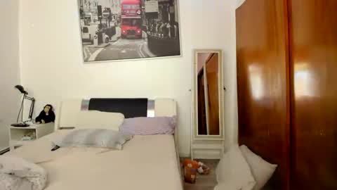 Melody and Maxi online show from 12-02-24, 08:19