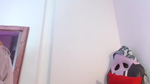 melody_mercy online show from 02-20-25, 06:46