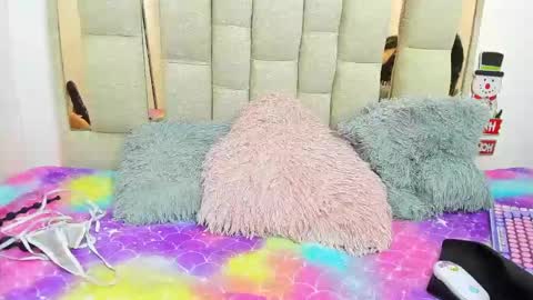 melody online show from 12-18-24, 04:20