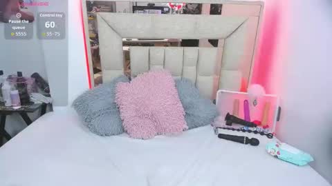 melody online show from 09-15-25, 05:40