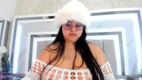 melodycharlotte online show from 10-18-25, 01:12