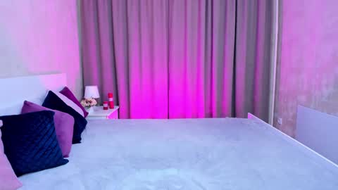 Melody online show from 02-11-25, 01:51